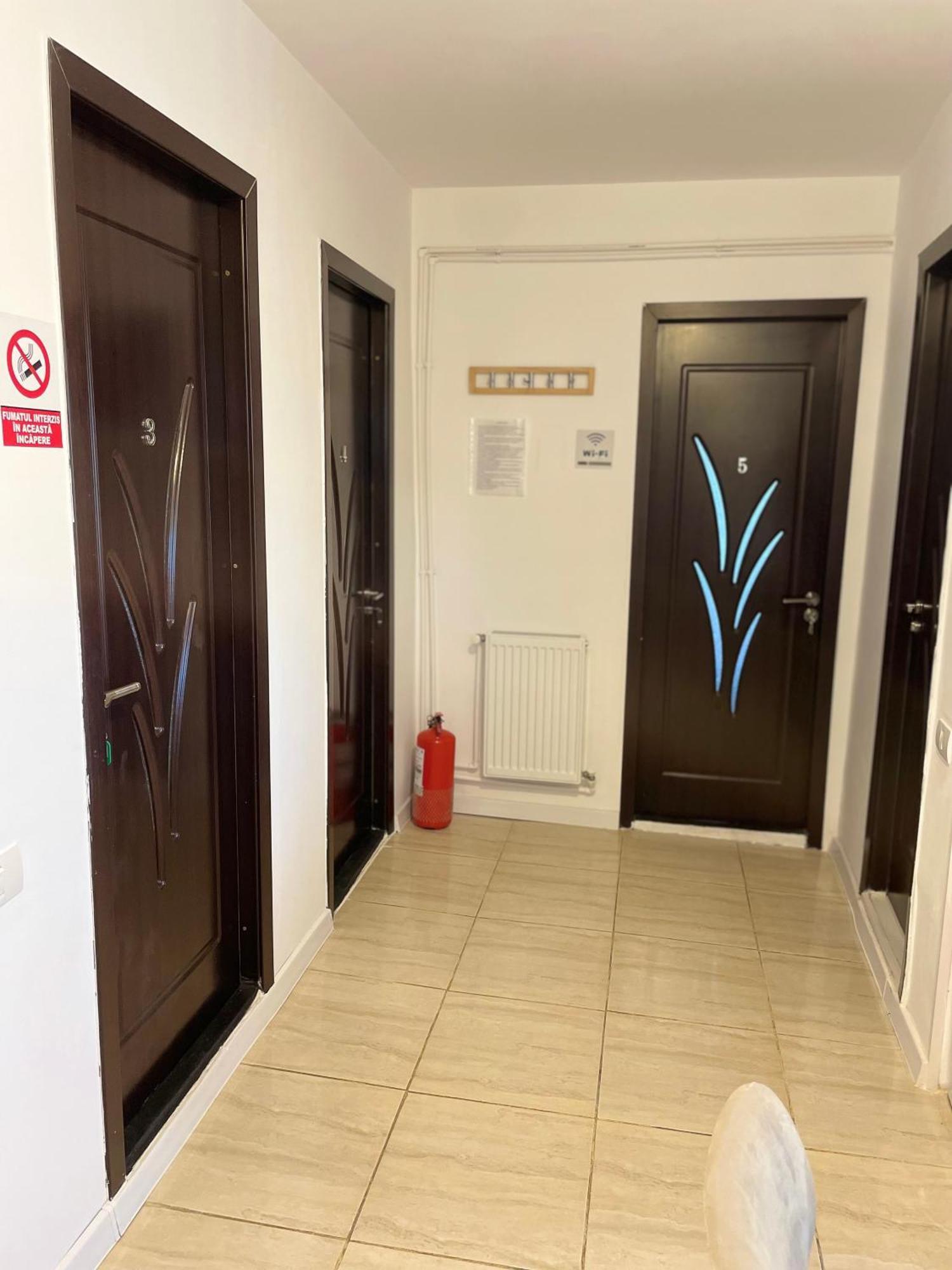 Vila Cris Apartments Năvodari Extérieur photo