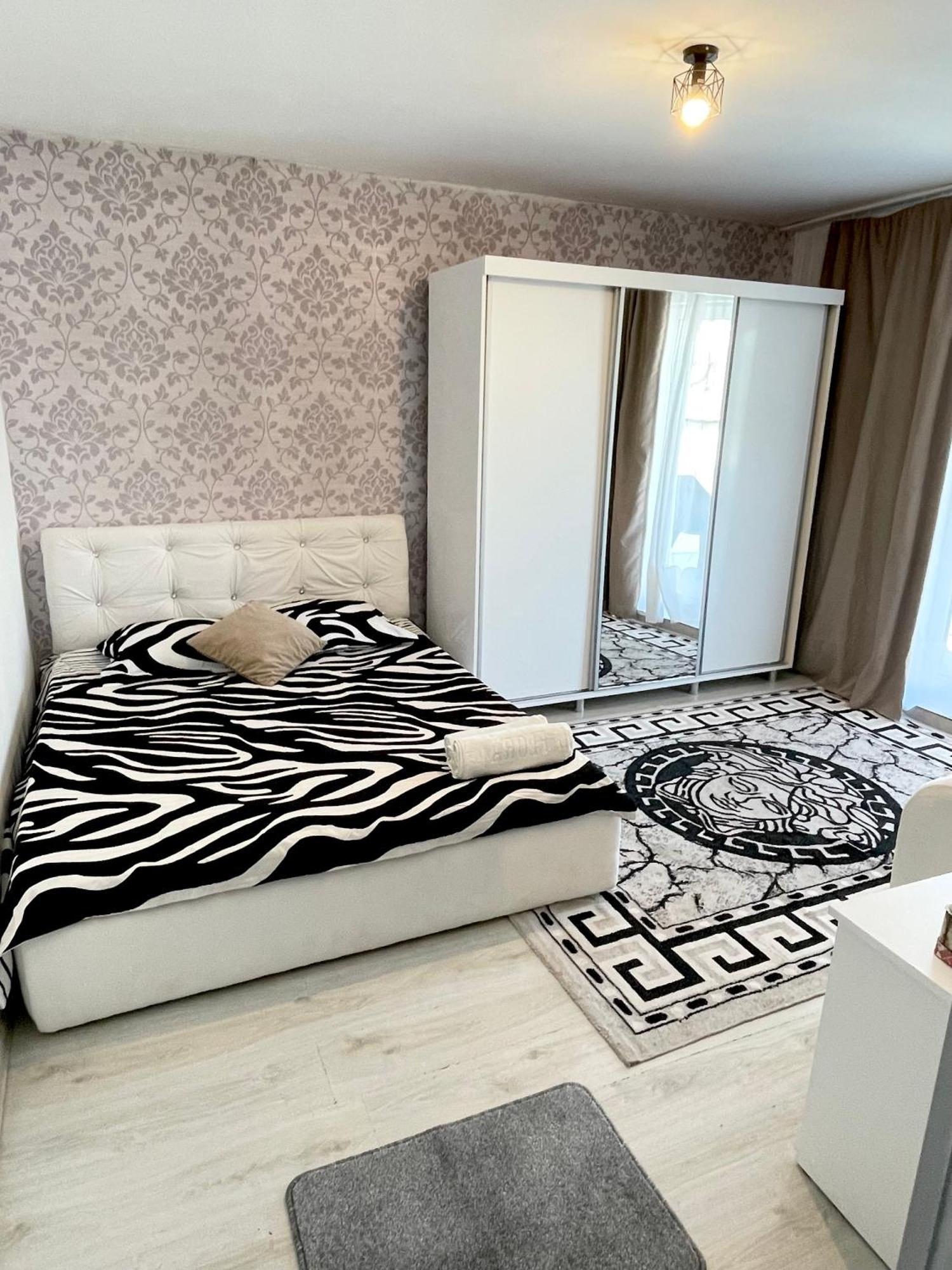 Vila Cris Apartments Năvodari Extérieur photo