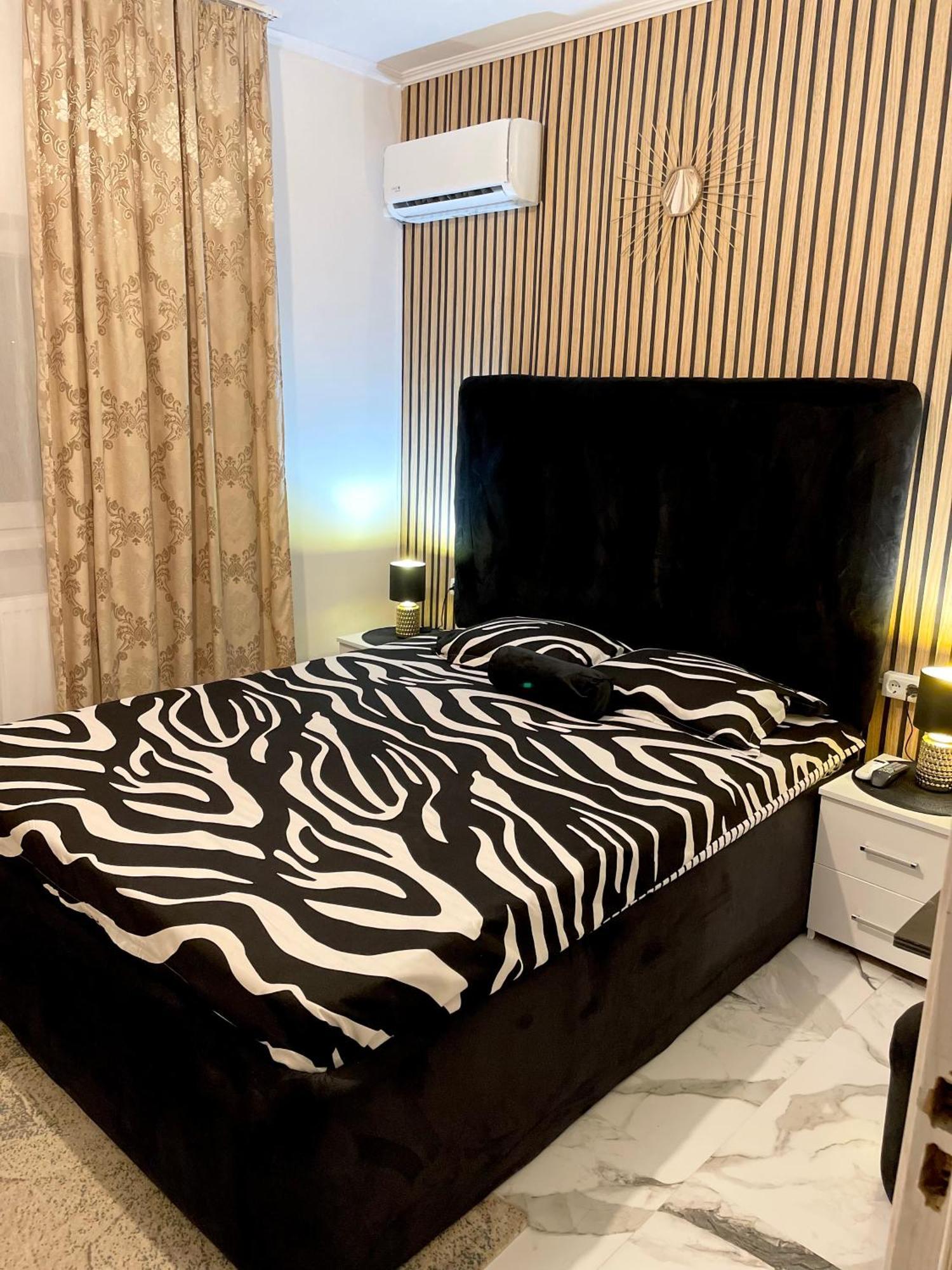 Vila Cris Apartments Năvodari Extérieur photo